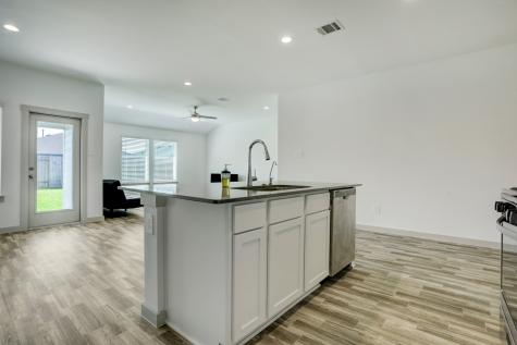 7823 Cattleman Valley Drive Rosharon TX 77583