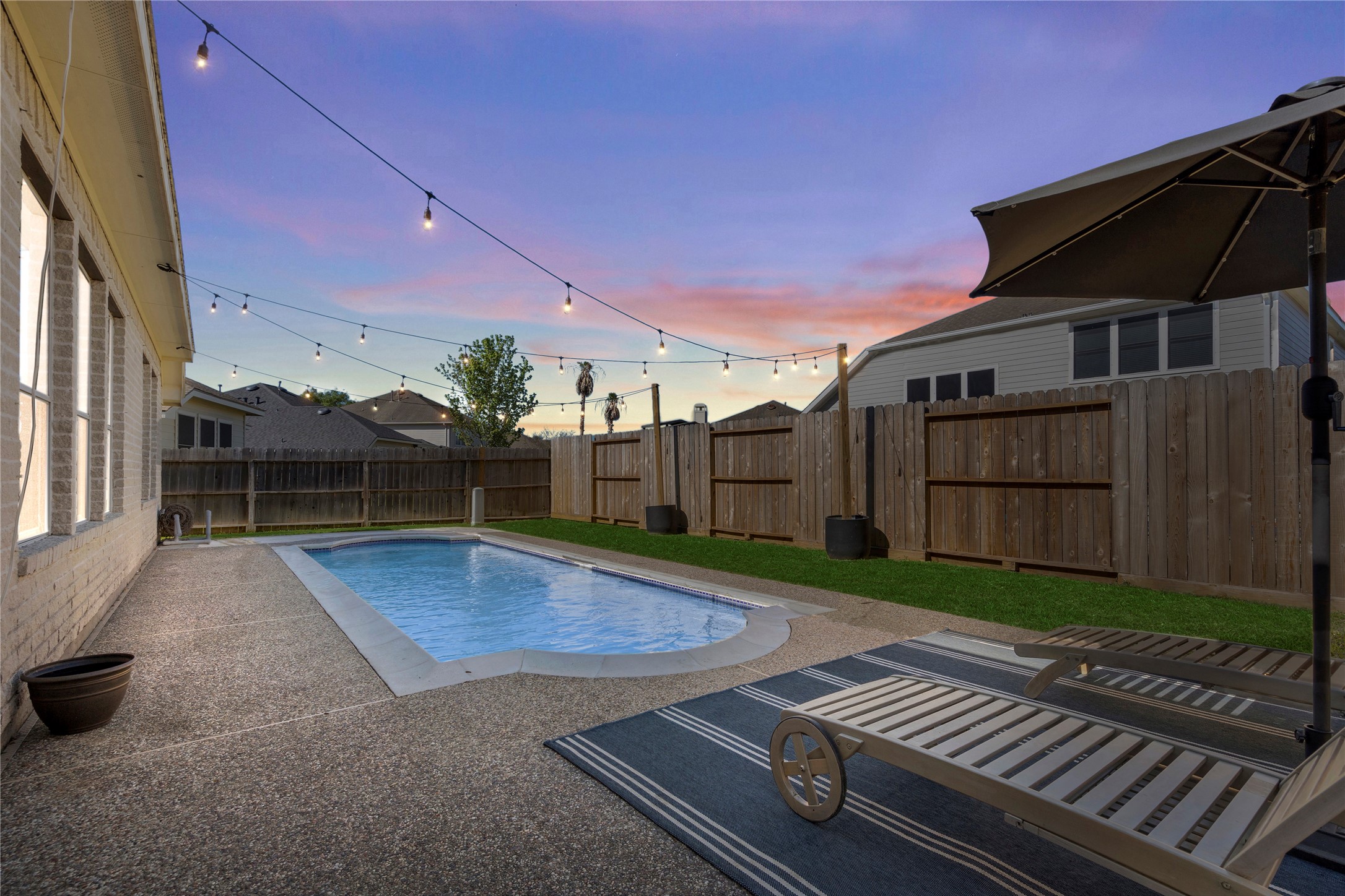 630 Castle Cove Lane League City TX 77573