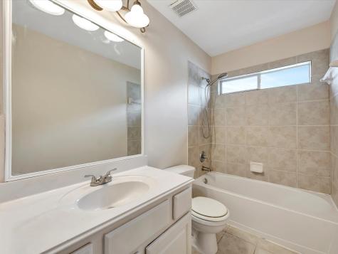 2150 Brittany Colony Drive League City TX 77573