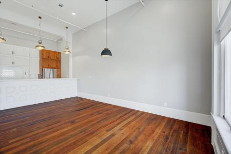 2206 Strand 302 Galveston TX 77550