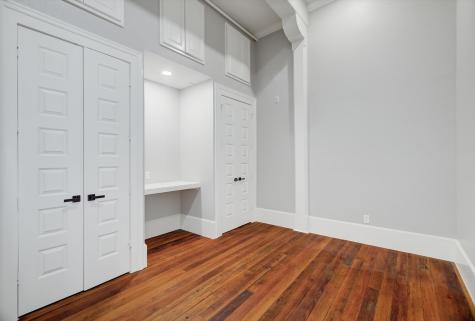 2206 Strand 302 Galveston TX 77550