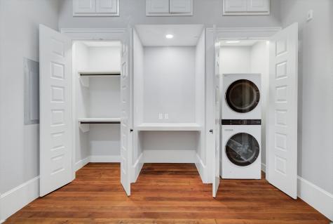 2206 Strand 302 Galveston TX 77550