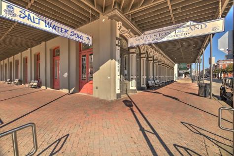 2206 Strand 302 Galveston TX 77550
