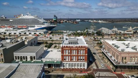 2206 Strand 302 Galveston TX 77550