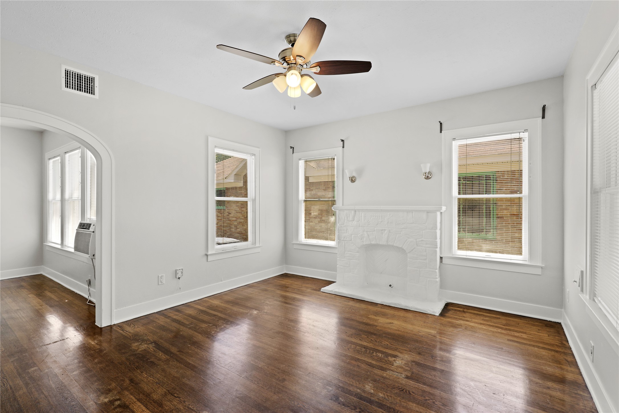 4329 Leeland Street Houston TX 77023