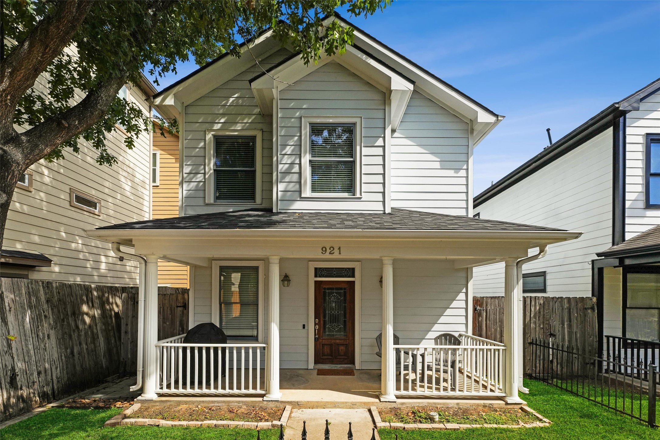 921 W 25th Street Houston TX 77008
