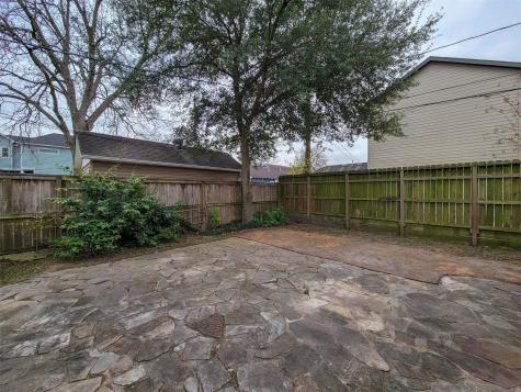 810 E 28th Street Houston TX 77009