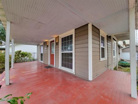 810 E 28th Street Houston TX 77009