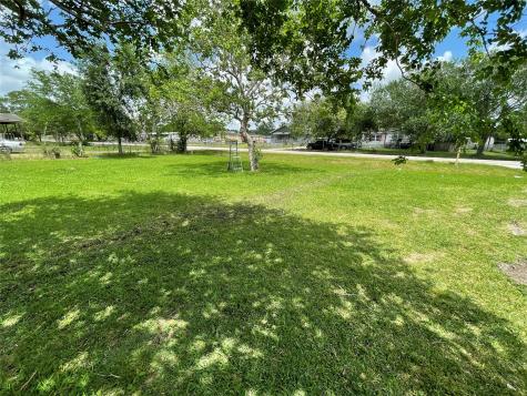 2734 Ash Road Pearland TX 77584