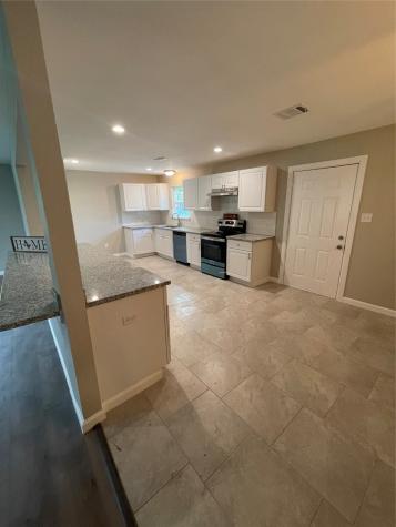 2734 Ash Road Pearland TX 77584