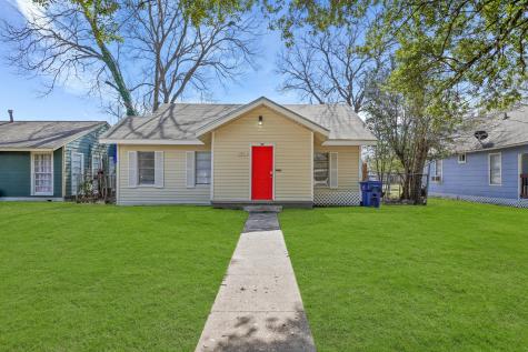 105 5th Avenue N Texas City TX 77590