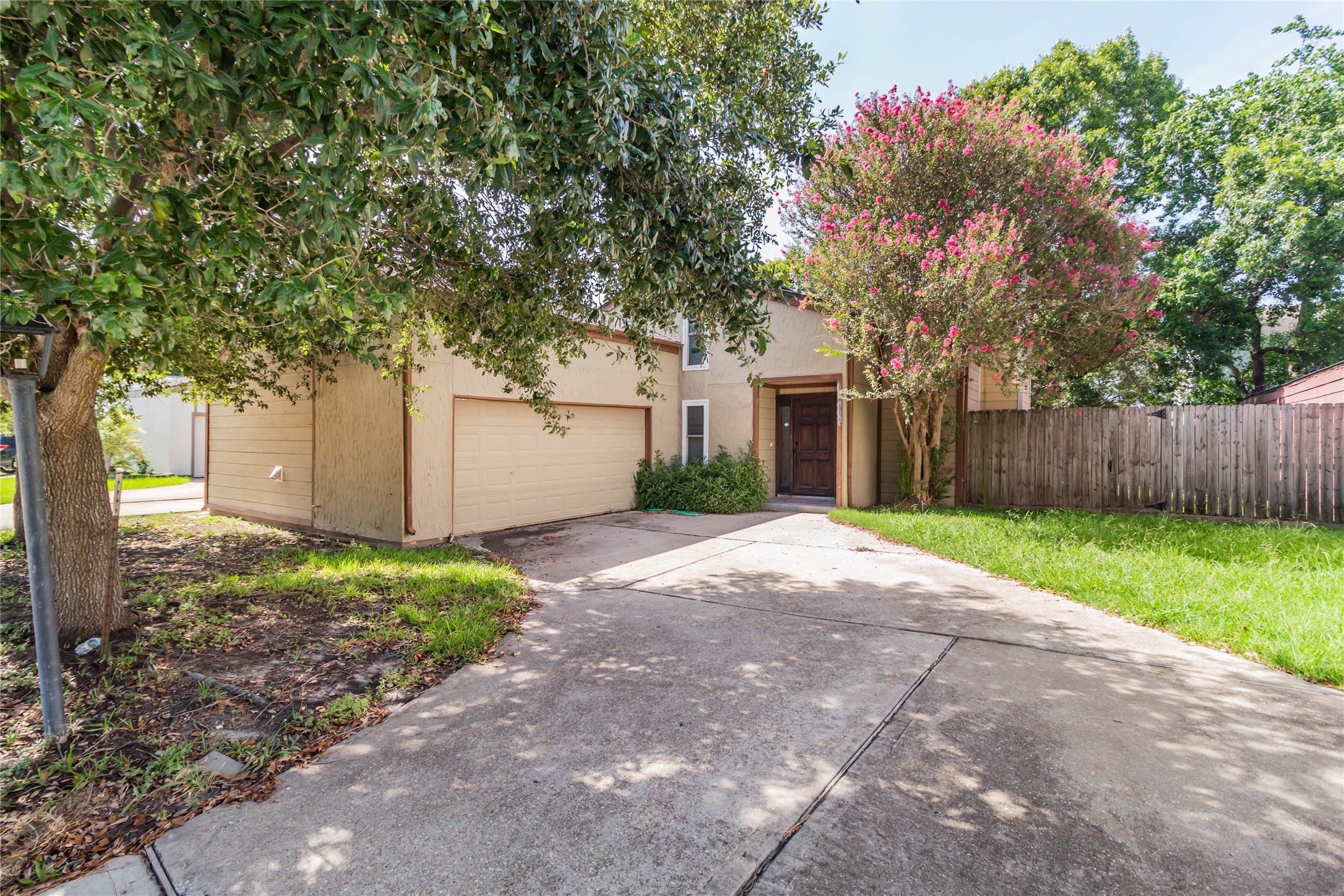 11114 Oakcenter Drive Houston TX 77072