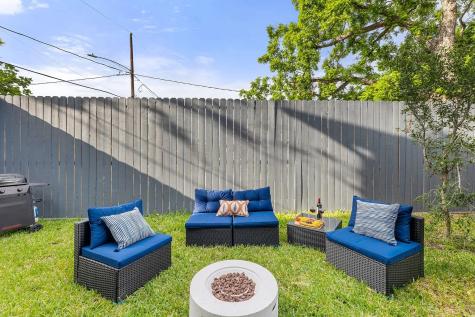 5502 Texas Street Houston TX 77011