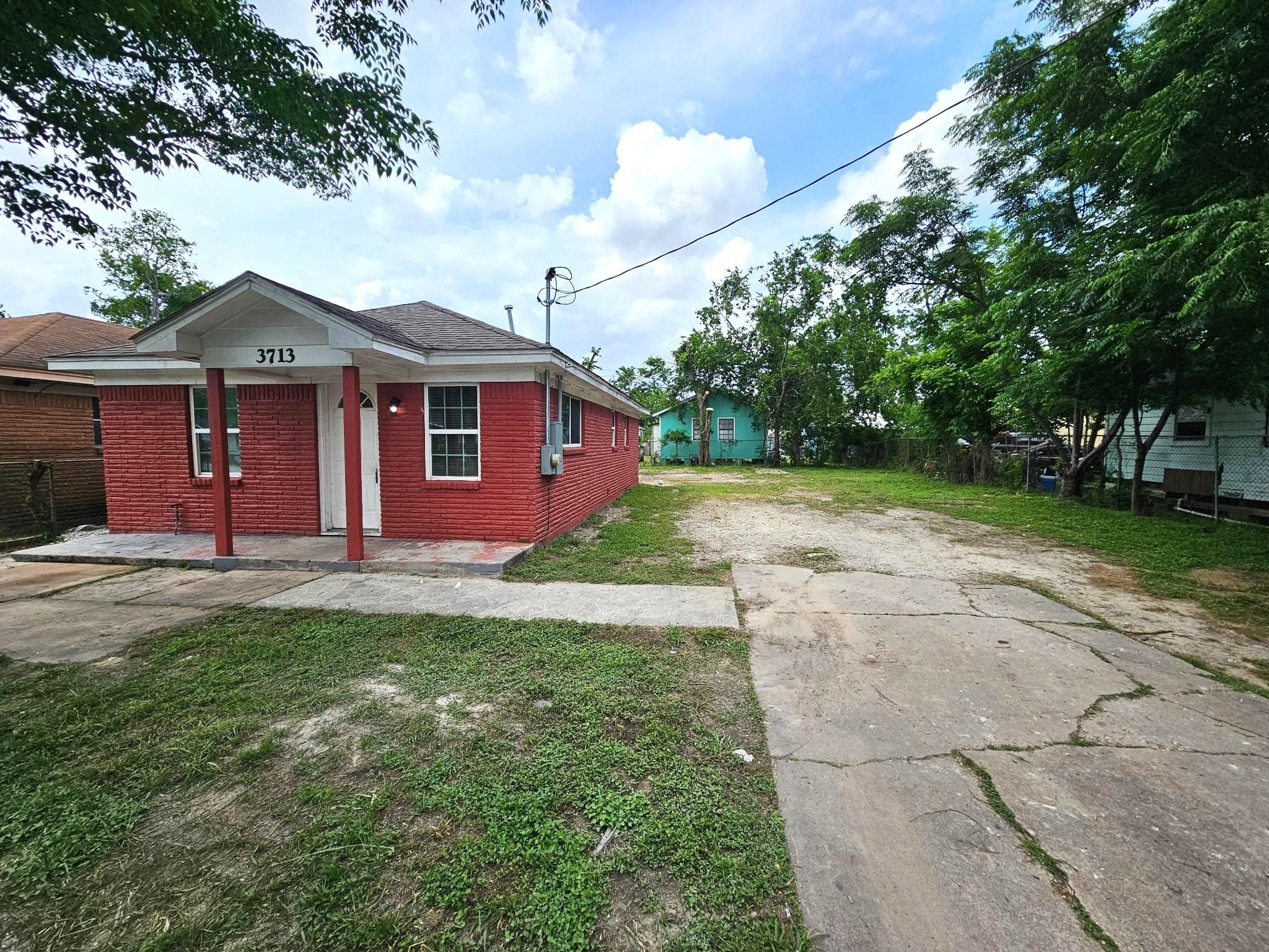 3713 Cactus Street Houston TX 77026