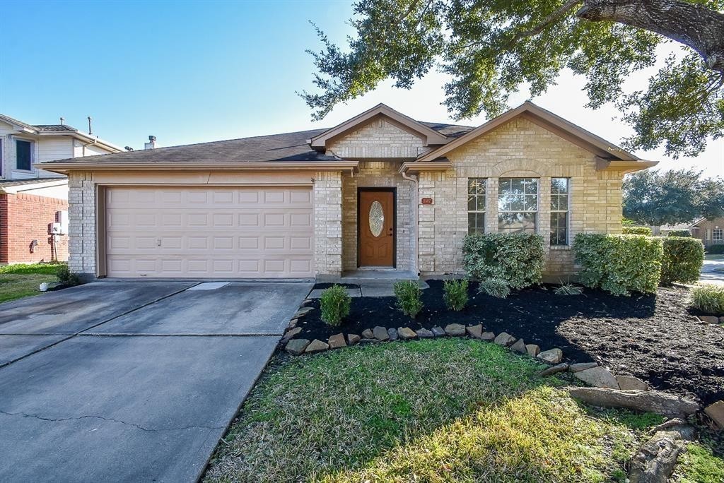 3507 Yellowstone Circle Pearland TX 77584