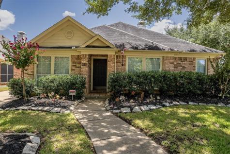 4902 Lake Catherine Court Richmond TX 77407