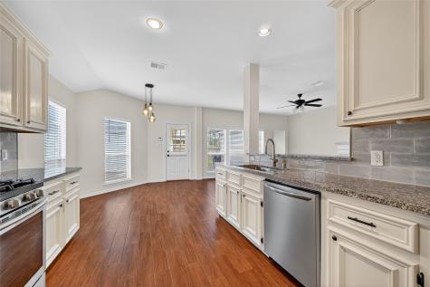 4902 Lake Catherine Court Richmond TX 77407