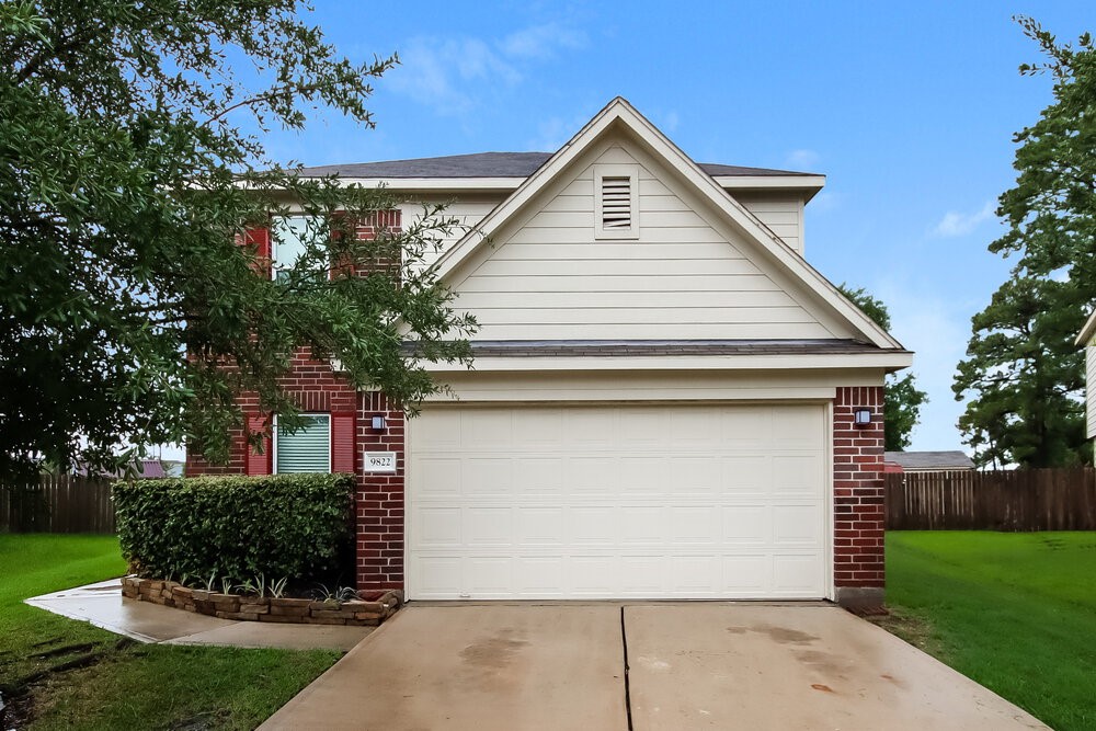 9822 Climbing Tree Street Conroe TX 77385