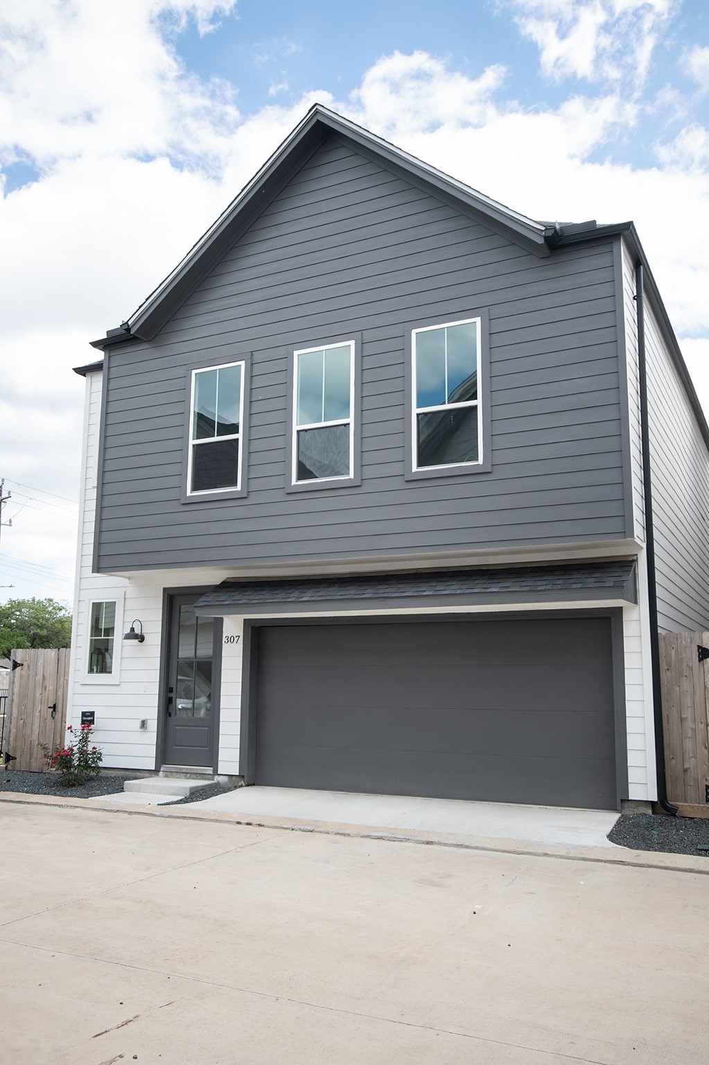 307 Cyclamen Street Houston TX 77018