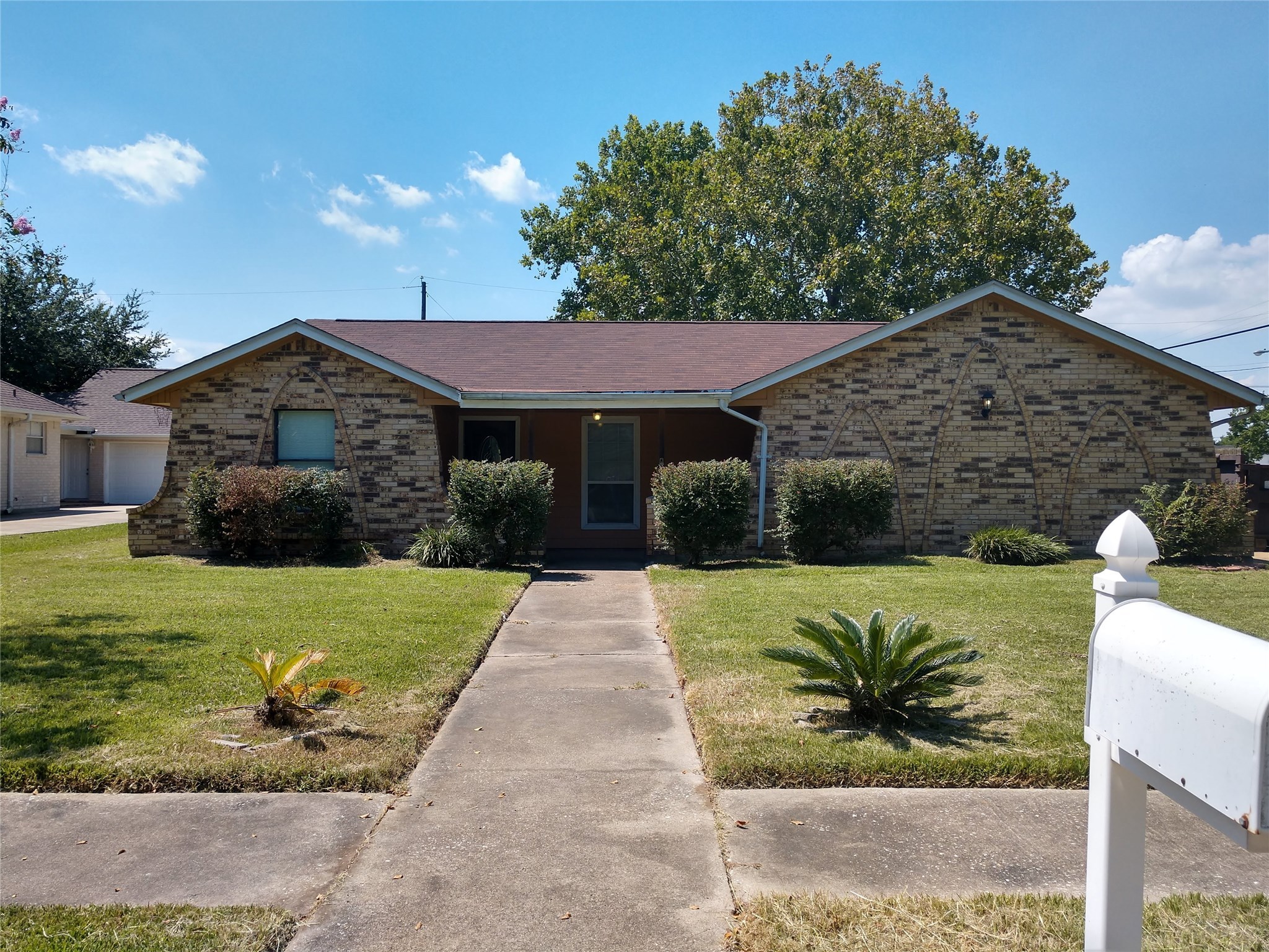 1902 Laura Lane La Porte TX 77571