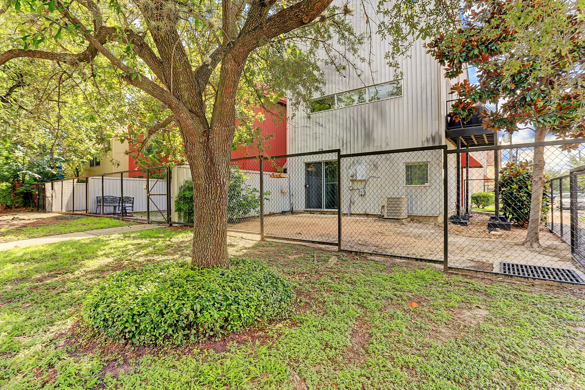 2704 La Branch Street Houston TX 77004