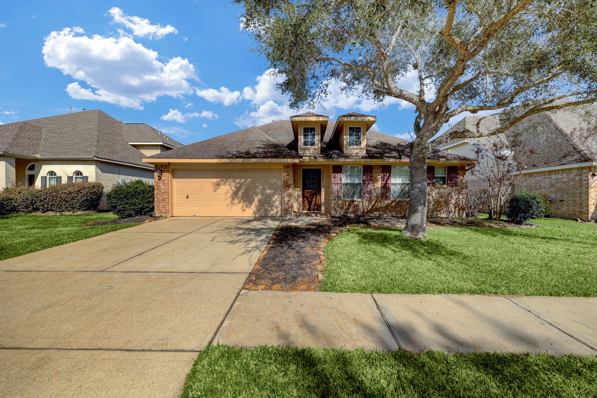 6103 Hubbell Drive Pearland TX 77584