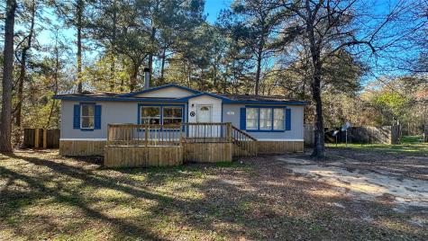 4460 Grand Oaks Drive Willis TX 77378