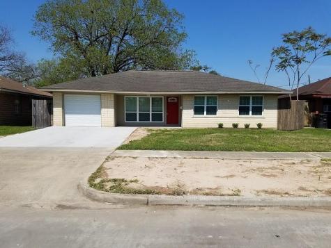 823 Roper Street Houston TX 77034