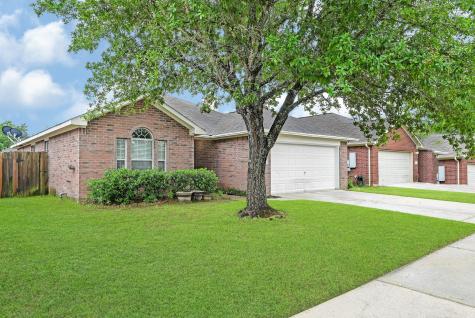 694 St Croix Street Alvin TX 77511