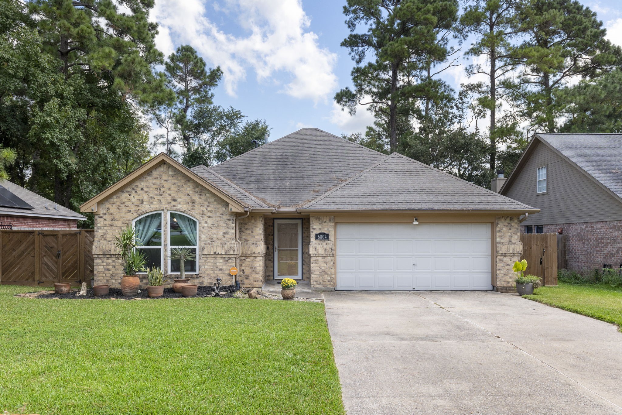 6004 Hunnington Drive Conroe TX 77303