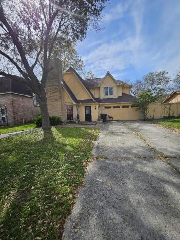 6215 Francis Marion Drive Houston TX 77091