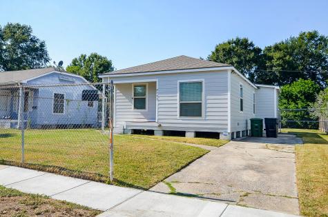 8153 Lenore Street Houston TX 77017