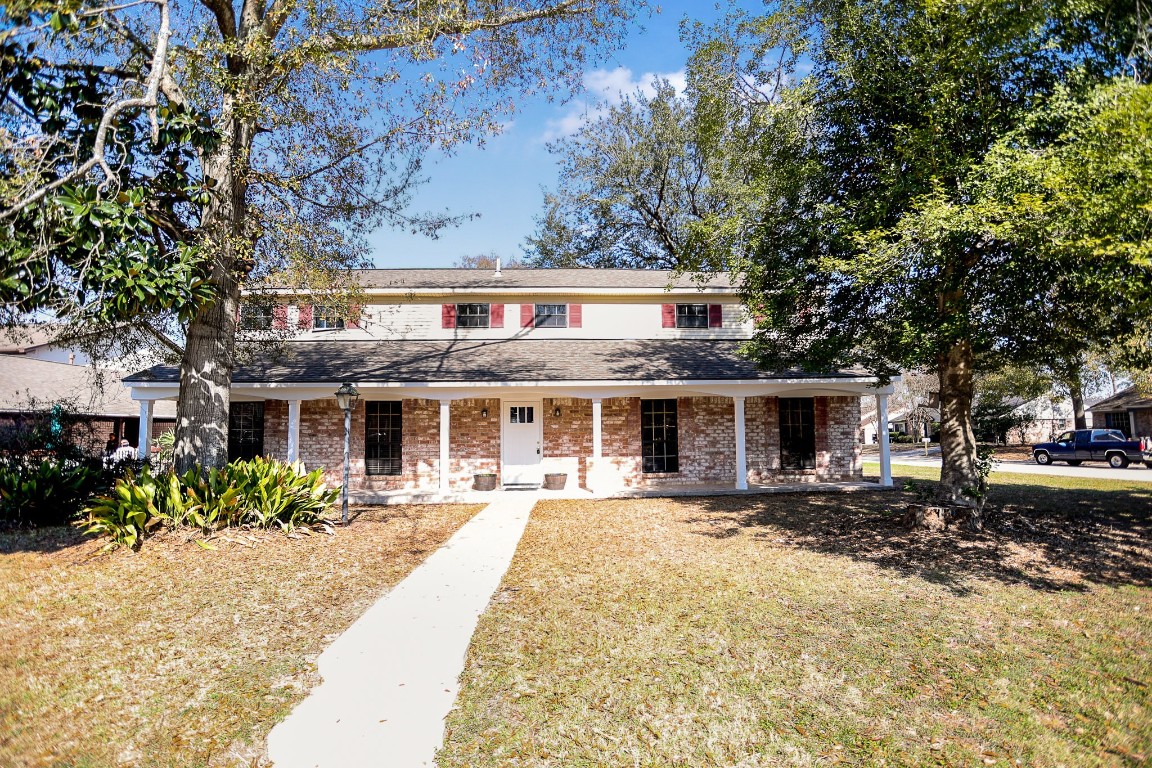 502 Rosewood Drive Shenandoah TX 77381