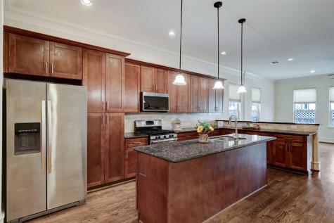 5700 Darling Street Houston TX 77007