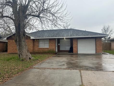 208 Walnut Street Lake Jackson TX 77566