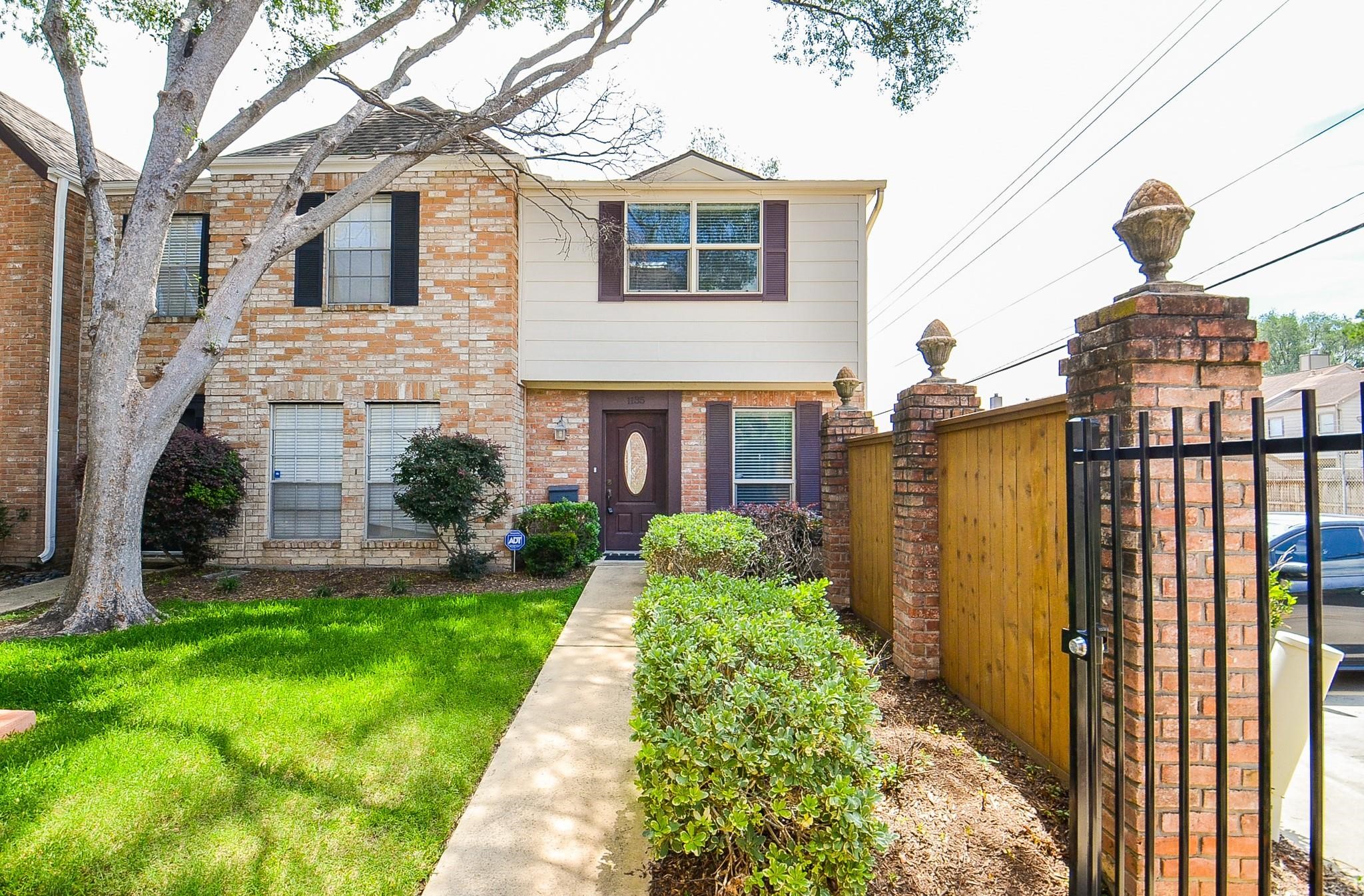1135 Country Place Drive Houston TX 77079