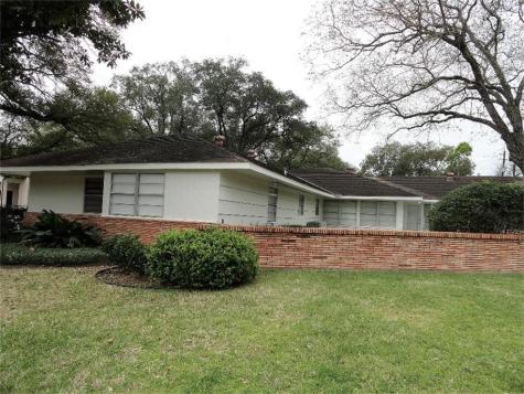 2202 Macarthur Street Houston TX 77030