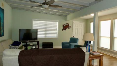 58 Lakeside Drive Hitchcock TX 77563