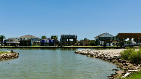 58 Lakeside Drive Hitchcock TX 77563