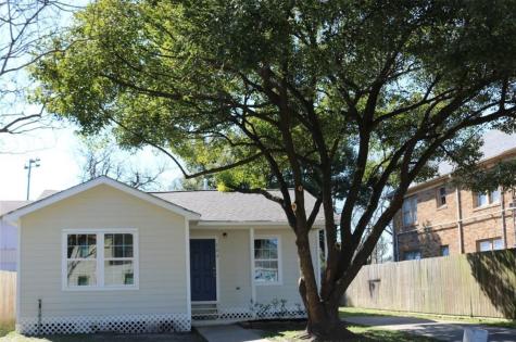 104 Glendale Street Houston TX 77012