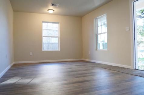 104 Glendale Street Houston TX 77012