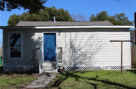 104 Glendale Street Houston TX 77012
