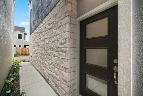 5526 Holguin Hollow Street Houston TX 77023