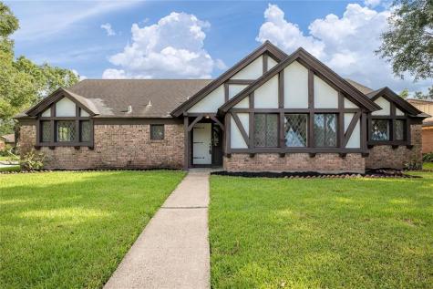 5703 Warm Springs Road Houston TX 77035