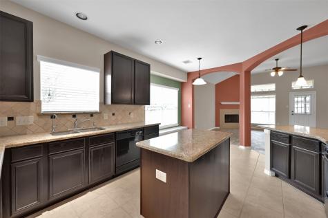 9903 Kendahlwood Lane Tomball TX 77375