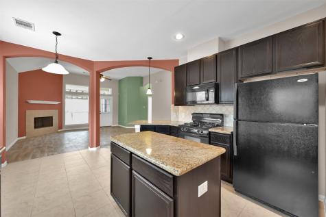 9903 Kendahlwood Lane Tomball TX 77375
