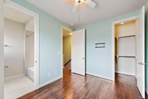 2057 Fannin Station N Houston TX 77045