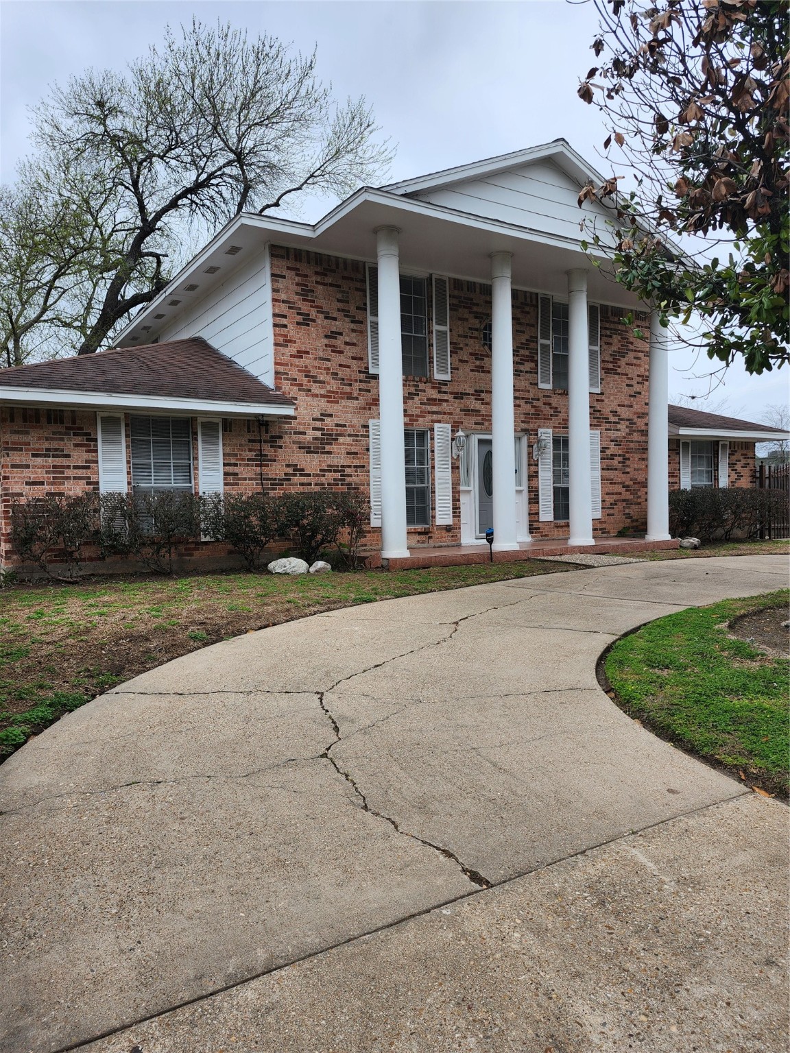 10702 Valley Hills Drive Houston TX 77071
