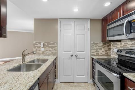3525 Sage Road 801 Houston TX 77056