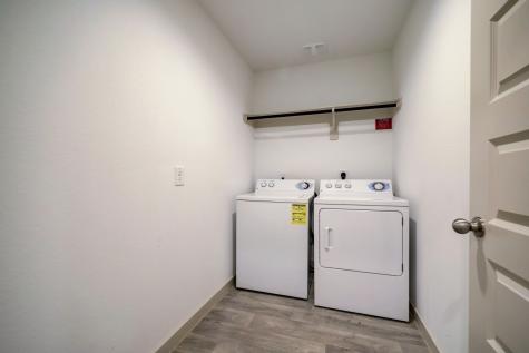 8051 Black Forest Lane Rosharon TX 77583